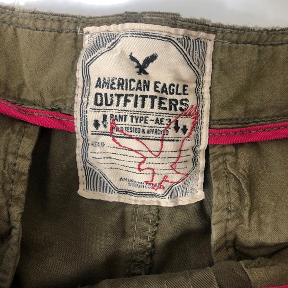American Eagle Army Green Cargo Shorts Size 33 - Picture 5 of 8